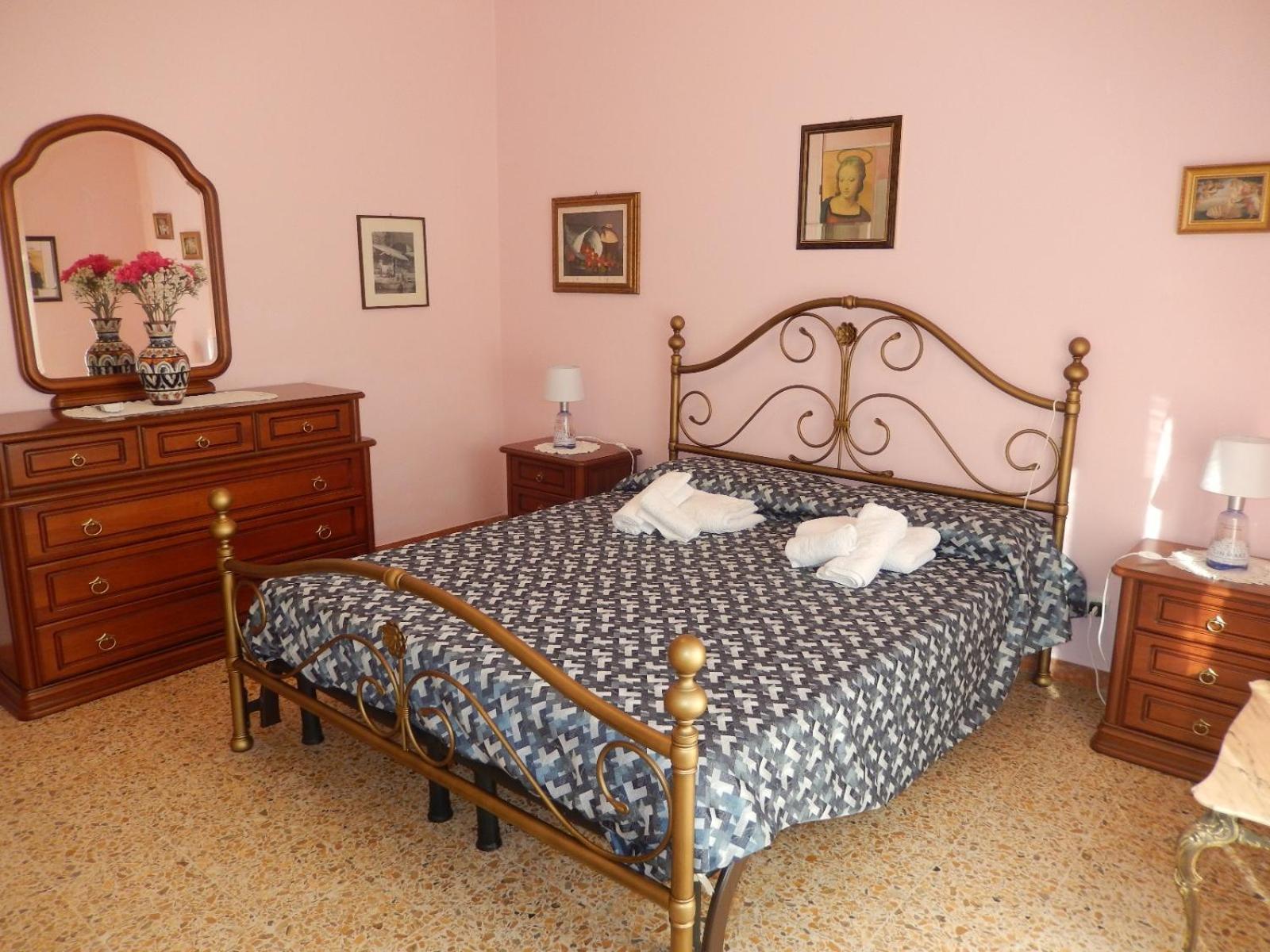 Appartamento Heidi In Centro Storico Lazise Exterior foto